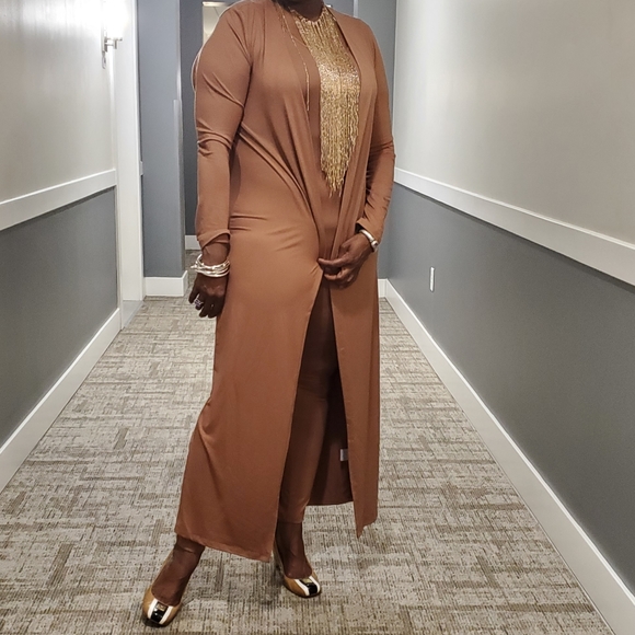 2 Piece Set - Picture 2 of 5